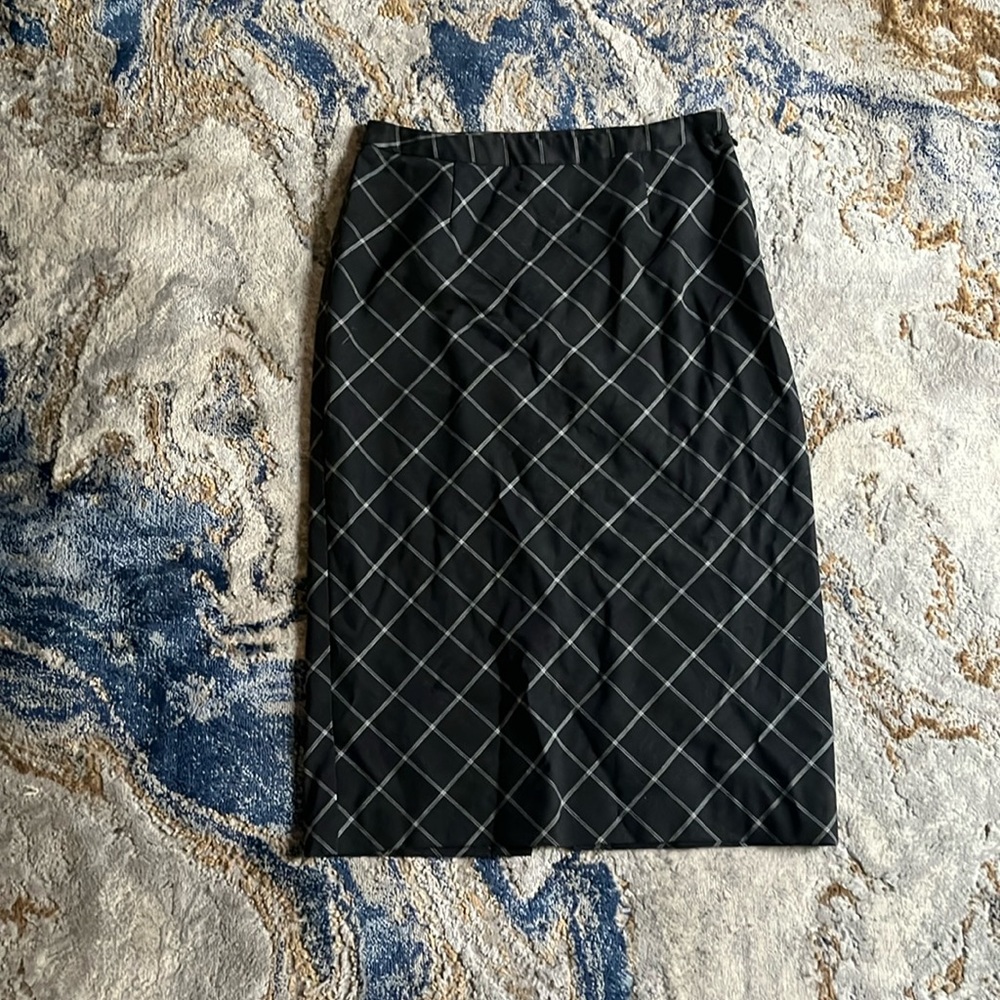 Esprit de Corp Gray Skirt
